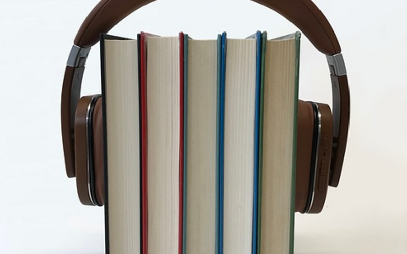 Gdzie pobrać książki audio w języku angielskim: 5 strony, gdzie można to zrobić za darmo