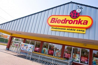 Biedronka obniża ceny patelni i garnków przed Dniem Kobiet – oferta SMUKEE od 39,99 zł