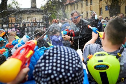 Lany poniedziałek 2026: czego nie robić, by nie dostać mandatu. Nawet 500 zł za przesadę