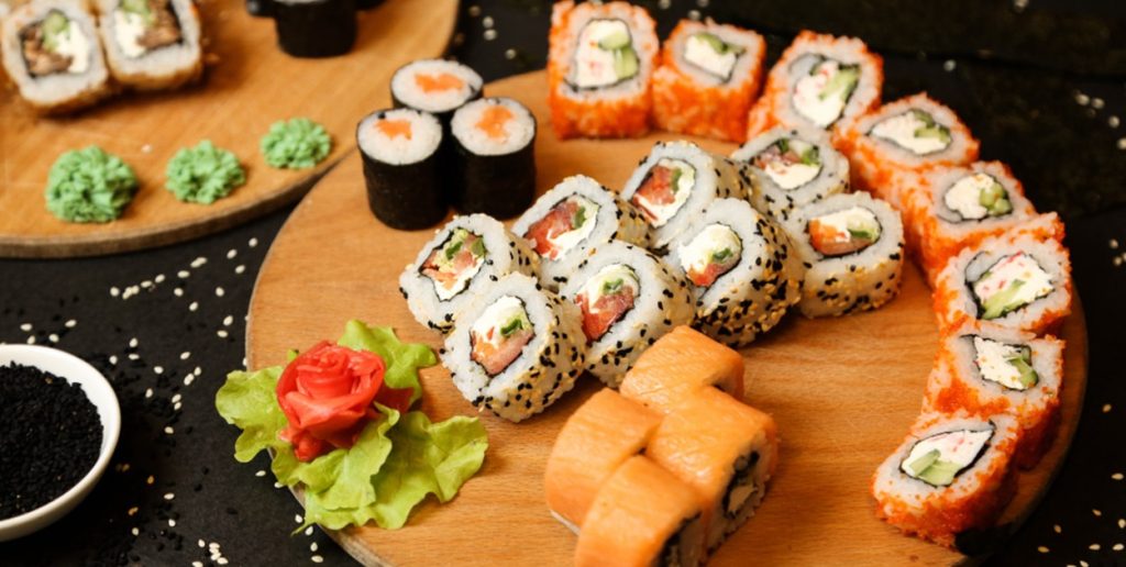 Jak przygotować sushi w domu — prosty przepis krok po kroku dla początkujących