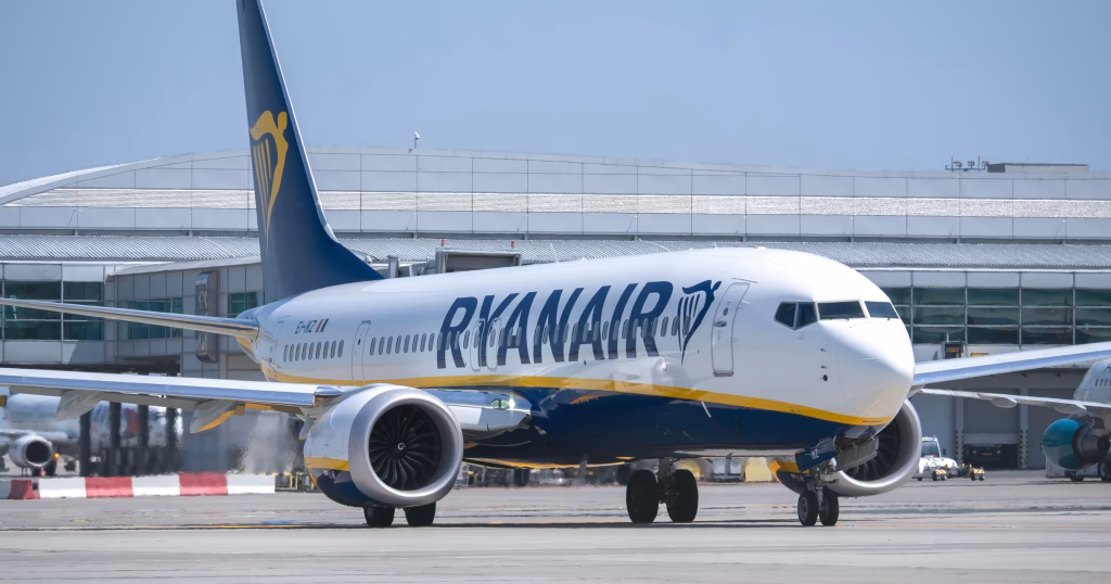 Ryanair odwołuje loty do popularnych kurortów. Zmiany dotkną także Polaków