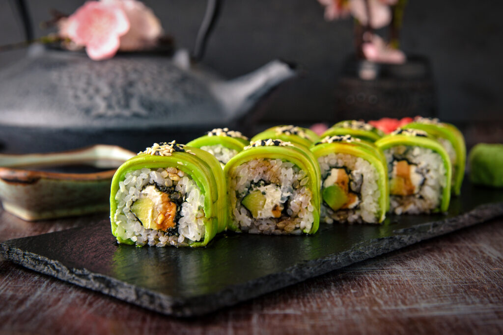 Jak przygotować sushi w domu — prosty przepis krok po kroku dla początkujących