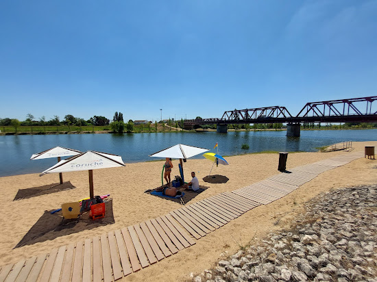 Gdzie kąpać się we Wrocławiu 2026: najlepsze miejsca, plaże, dojazd, trasy