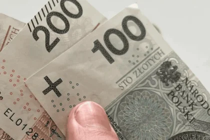ZUS zmienia terminy wypłaty emerytur w Polsce: kogo to dotyczy i kto dostanie pieniądze jako pierwszy