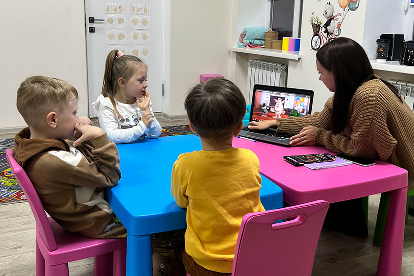 Angielski dla przedszkolaka: 30 słów na start