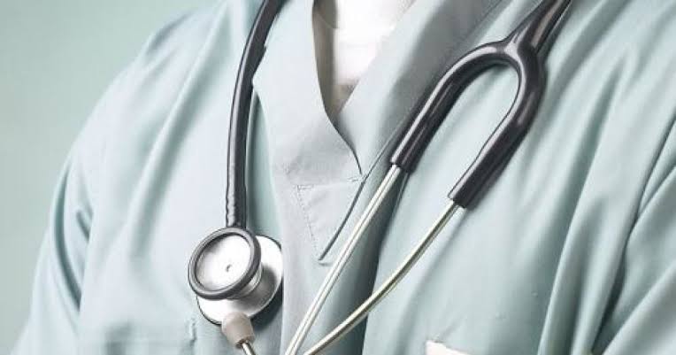Limity wydatków na pensje lekarzy. Reforma ma zmienić sposób wydawania publicznych pieniędzy