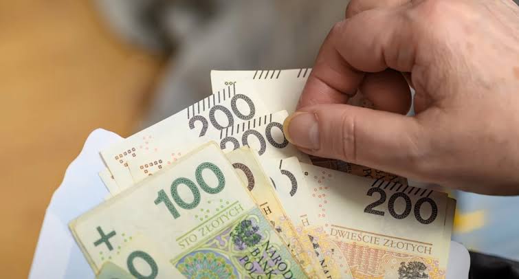 ZUS zmienia terminy wypłaty emerytur w Polsce: kogo to dotyczy i kto dostanie pieniądze jako pierwszy