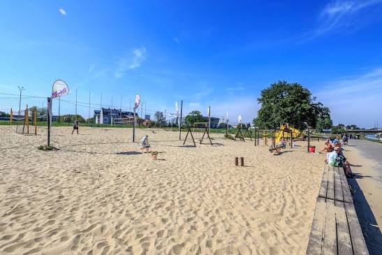 Plaże w Krakowie 2026: najlepsze miejsca na upały, odpoczynek i kąpiel