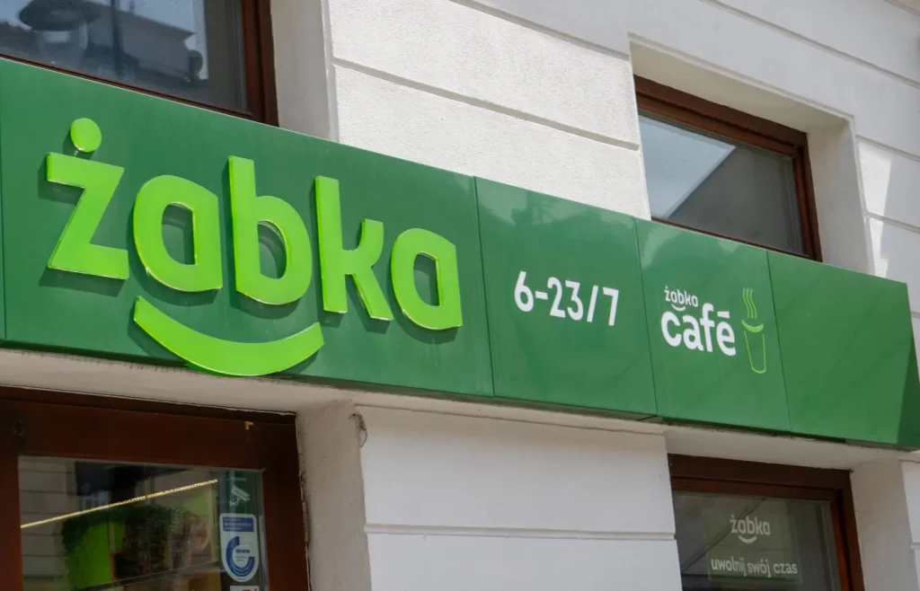 Godziny otwarcia sklepów w święta 2026: Lidl, Biedronka, Dino, Żabka