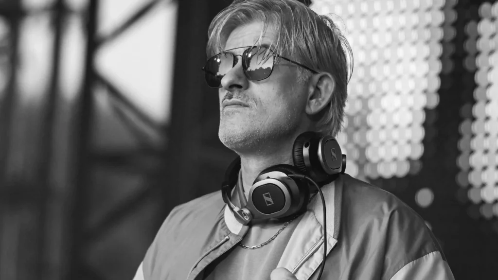 Kavinsky zmarł: wiek, przyczyna śmierci, biografia. Francuska scena electro żegna ikonę synthwave’u