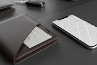 AirTag, SmartTag czy Tile: który lokalizator Bluetooth wybrać do kluczy i walizki