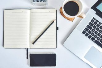 Gerund czy infinitive: kiedy używać -ing, a kiedy to