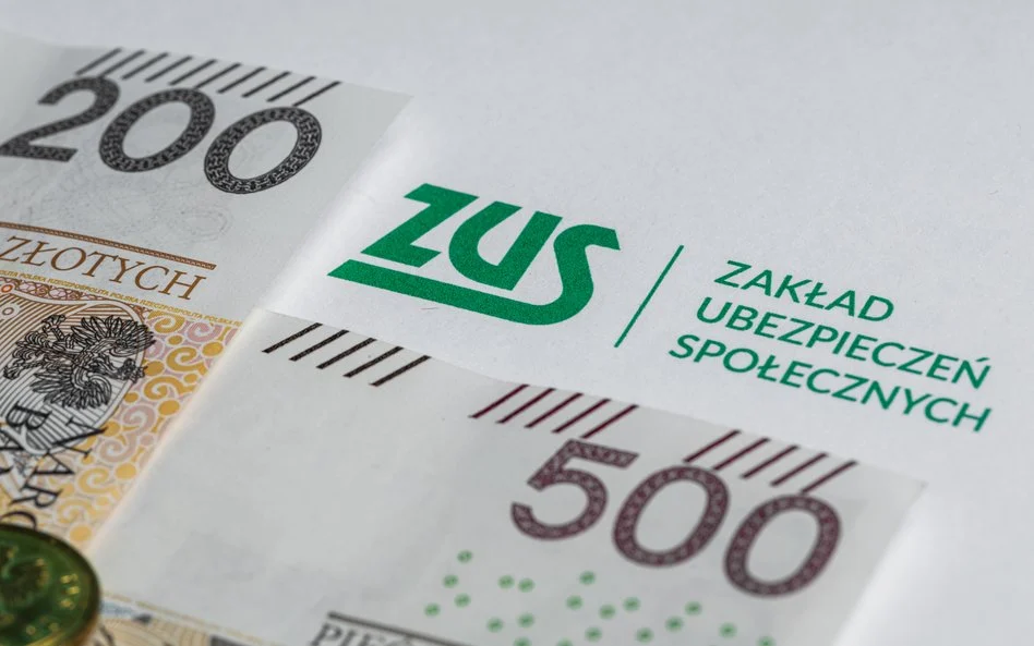 Zrównanie wieku emerytalnego wraca w Polsce. Co oznacza decyzja komisji