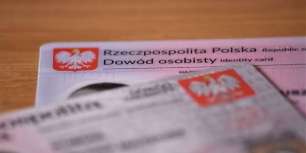 Jak załatwić dowód osobisty w Polsce 2026? Dokumenty, terminy i opłaty