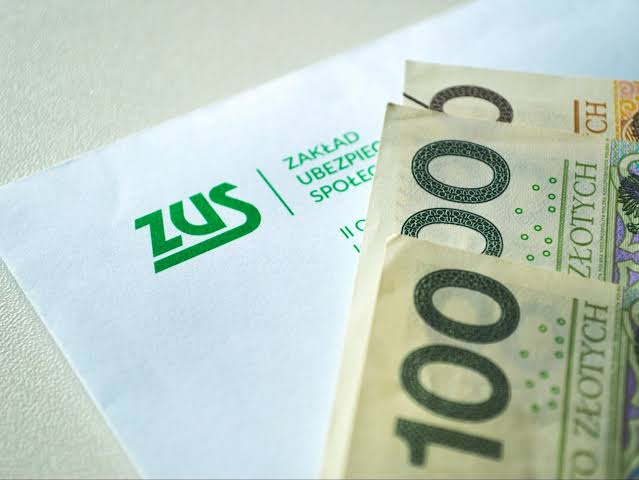 Zrównanie wieku emerytalnego wraca w Polsce. Co oznacza decyzja komisji