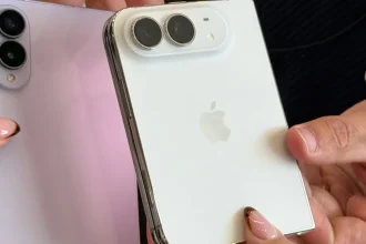 iPhone Duo kontra Galaxy Z Fold8: cena, ekrany, aparaty i data sprzedaży w Polsce
