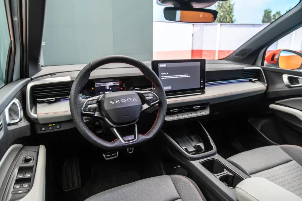 Nowa Skoda Epiq kontra droższe SUV-y. Cena może być jej największym atutem. Zasięg, silniki i wyposażenie