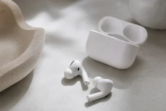 Ile kosztują AirPods 5 w Polsce? Apple podało ceny i termin sprzedaży