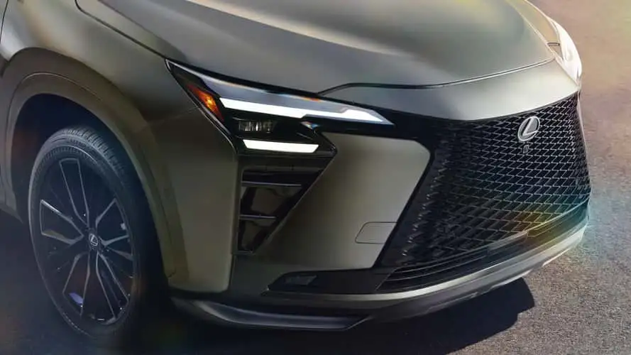 Lexus NX 450h+ 2027 z większym zasięgiem. Co zmieniło się po liftingu?