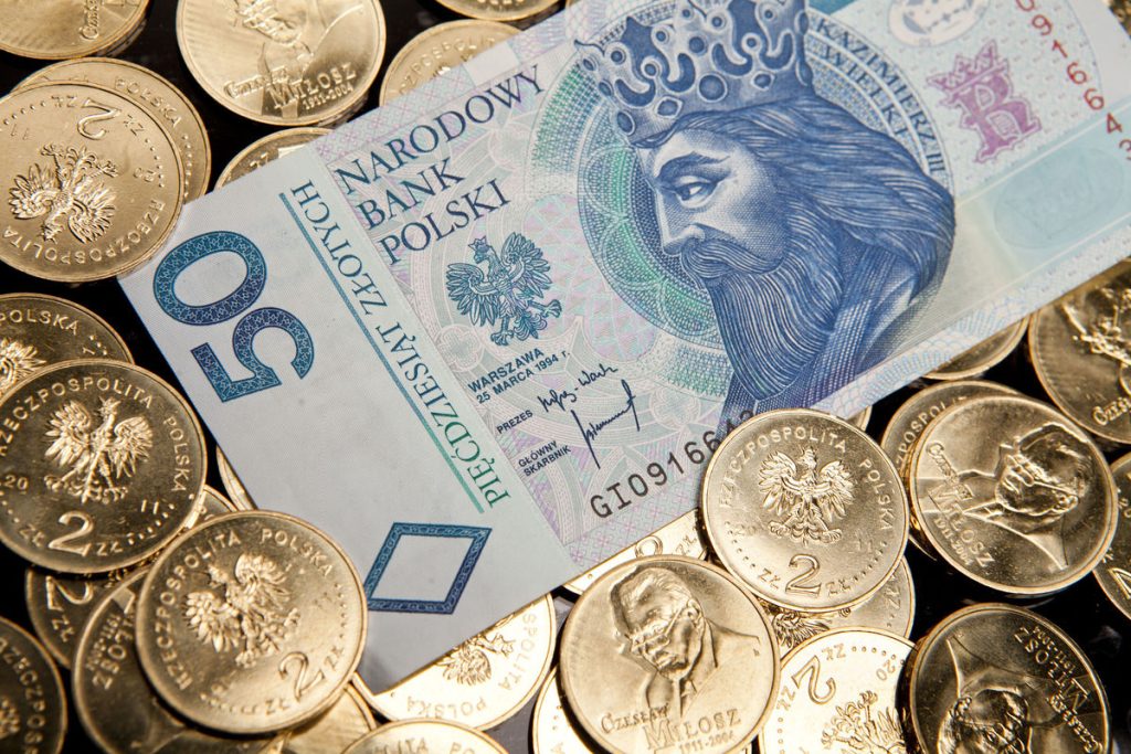 Renta rodzinna we wrześniu. ZUS wskazuje termin dla uczniów i studentów