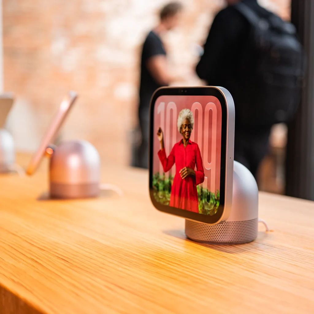 Apple HomeView z nową Siri AI. Cena, funkcje i dostępność w Polsce