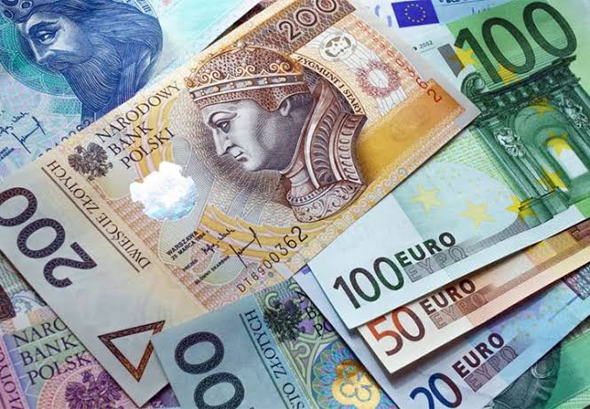 . Ile komornik może zabrać z wypłaty w 2027 roku? Sprawdź nowe limity